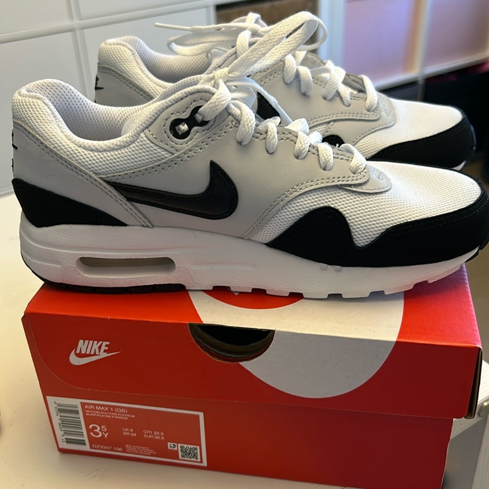 Nike Air Max 1 (GS). Youth size 3.5Y - BRAND NEW IN BOX